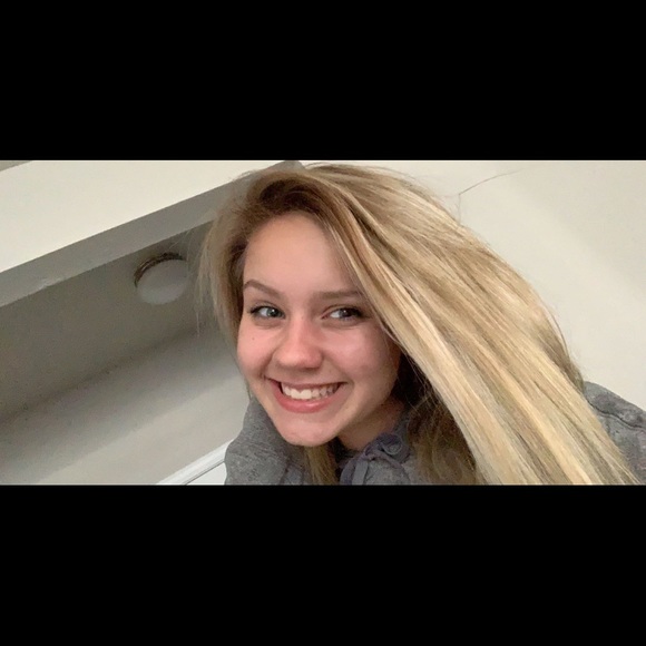 Meet your Posher, Josie - Picture 1 of 1